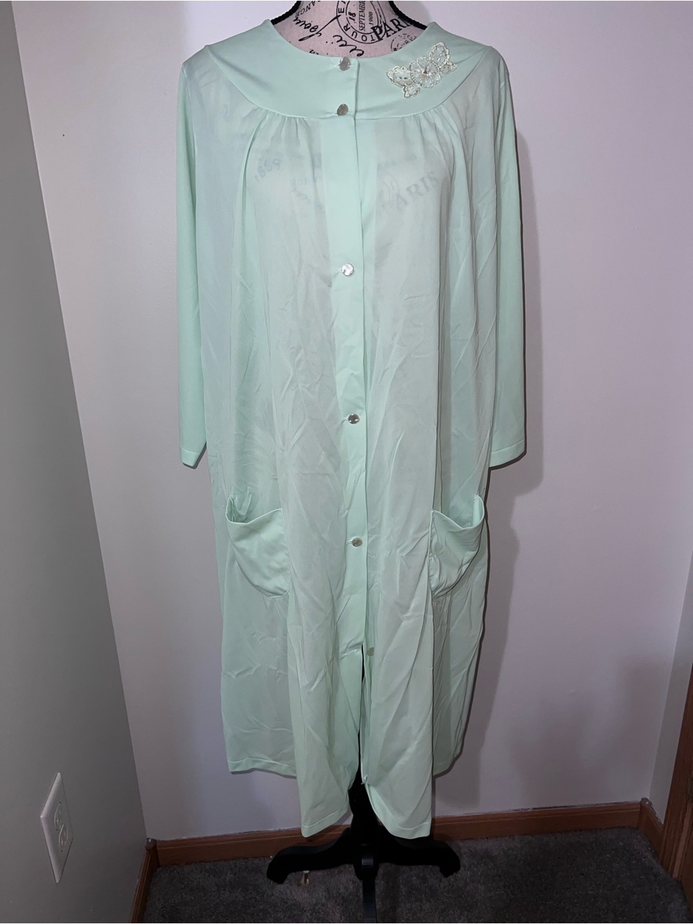 Vintage Merryline Mint Green Nylon Snap Front Duster Robe Embroidered Floral XL